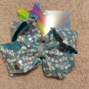 JoJo Siwa bow
